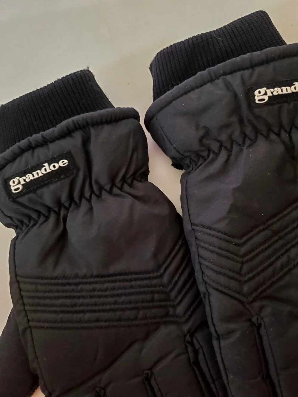 Grandoe Vapor Barrier Black Insulated Textured Winter Ski  Snow Gloves, W Medium